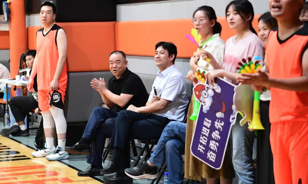 70年丨以篮球之名 书热血华章 集团公司《向上吧 五建》2023年职工篮球比赛圆满闭幕(图34) 图片